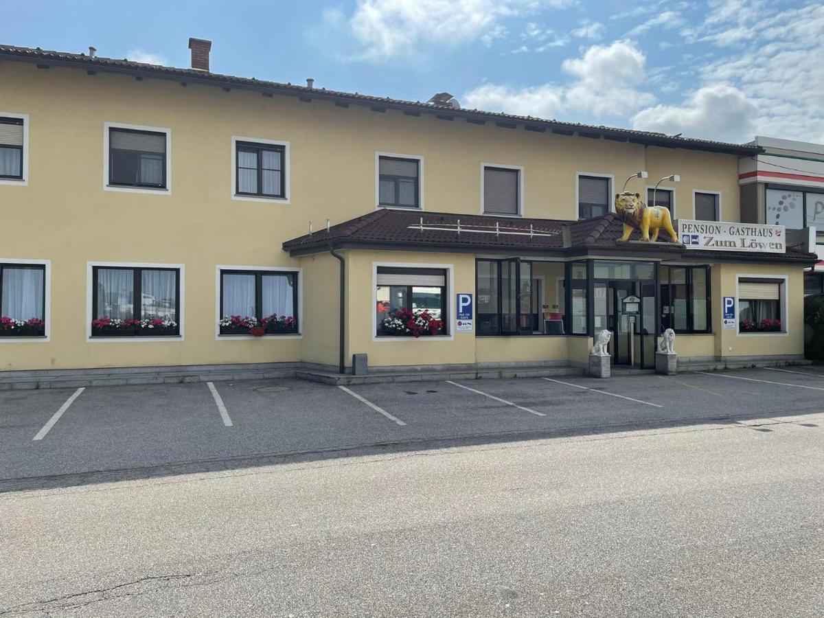 Gasthaus-Pension Zum Loewen Asten ภายนอก รูปภาพ