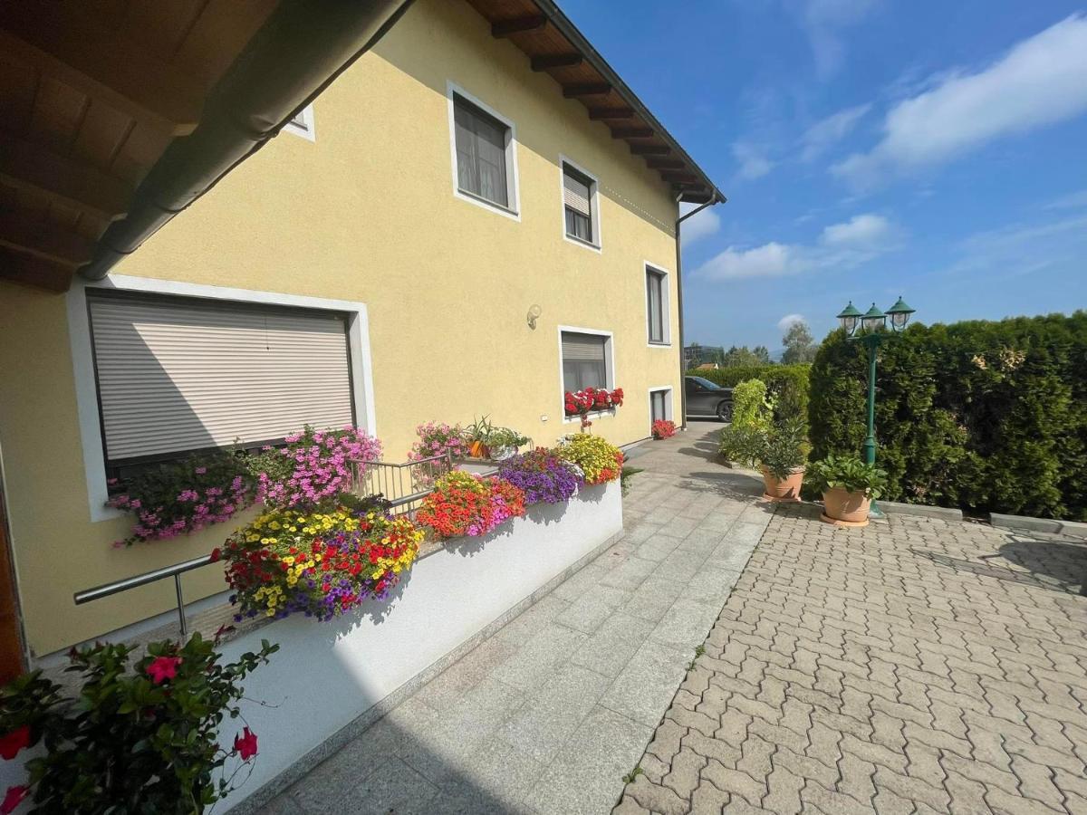 Gasthaus-Pension Zum Loewen Asten ภายนอก รูปภาพ