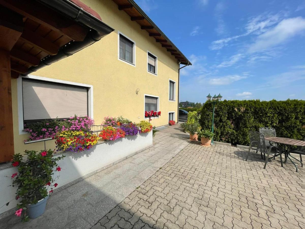 Gasthaus-Pension Zum Loewen Asten ภายนอก รูปภาพ