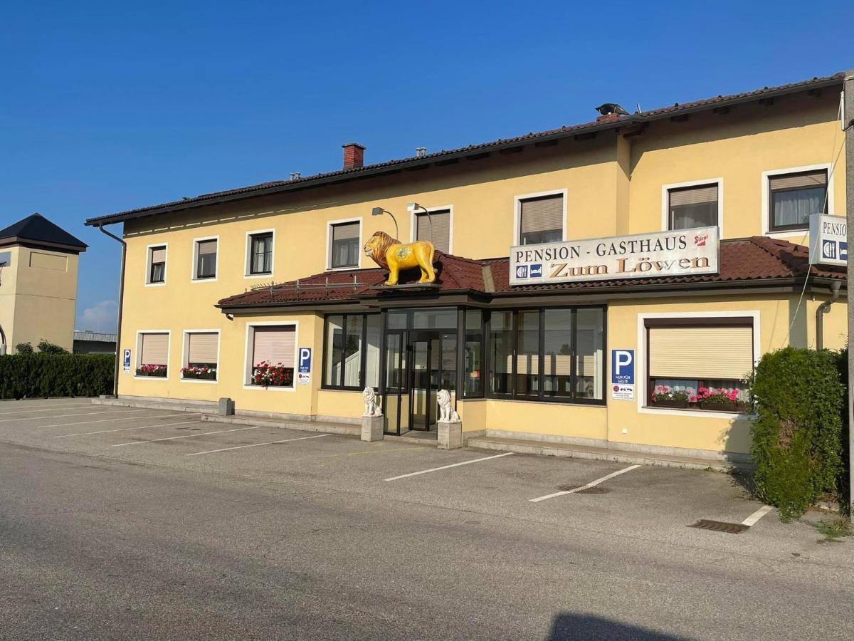 Gasthaus-Pension Zum Loewen Asten ภายนอก รูปภาพ