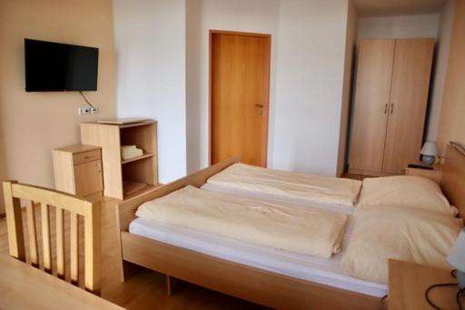 Gasthaus-Pension Zum Loewen Asten ภายนอก รูปภาพ