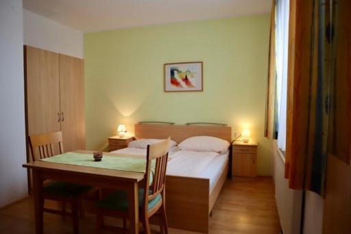 Gasthaus-Pension Zum Loewen Asten ภายนอก รูปภาพ