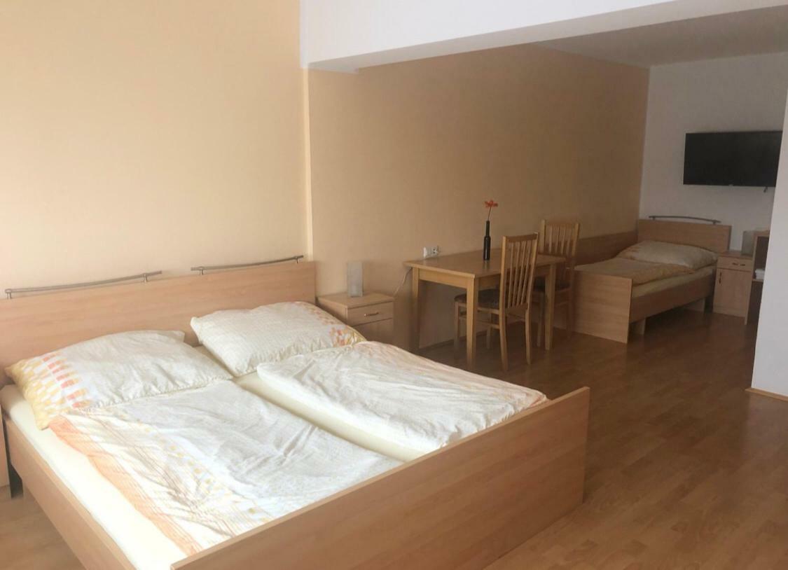 Gasthaus-Pension Zum Loewen Asten ภายนอก รูปภาพ